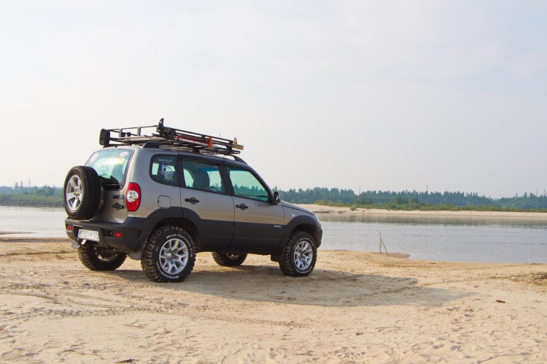 Chevrolet niva внедорожный