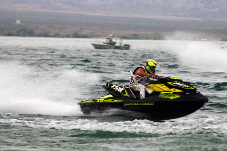 Гонки на гидроциклах