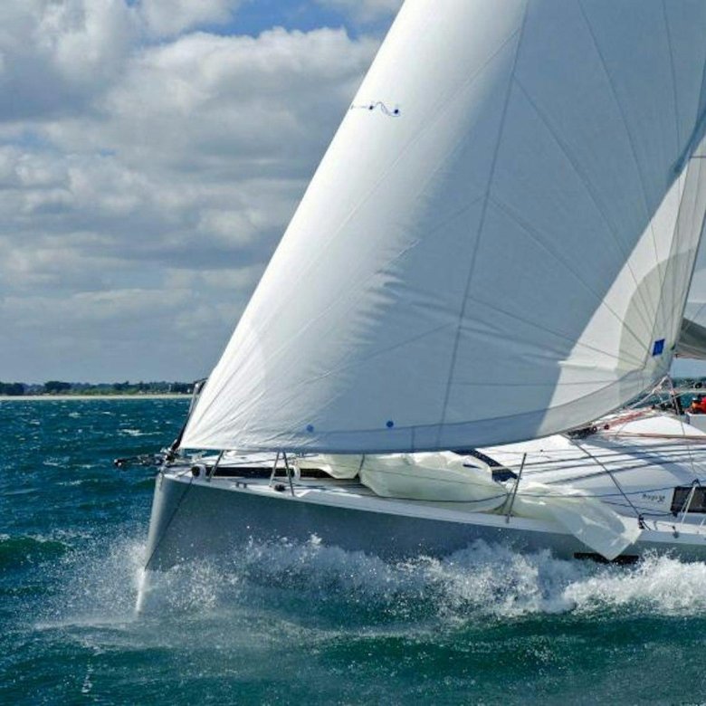 Парусные яхты