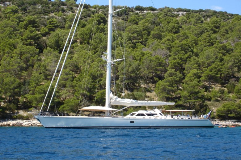 Mirabella v — суперъяхта