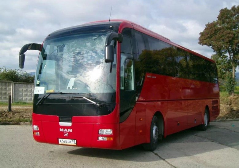 Автобус мерседес на 35 мест