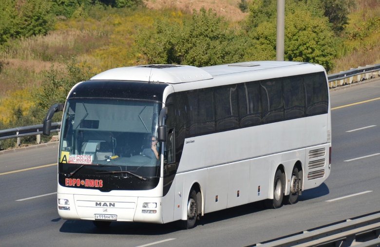 Man r08 lion's top coach rhc444