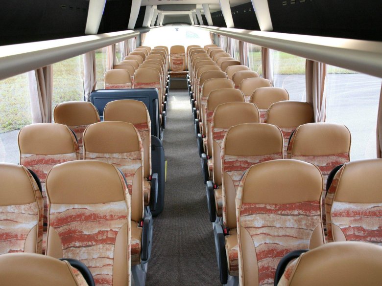 Автобус mercedes benz tourismo