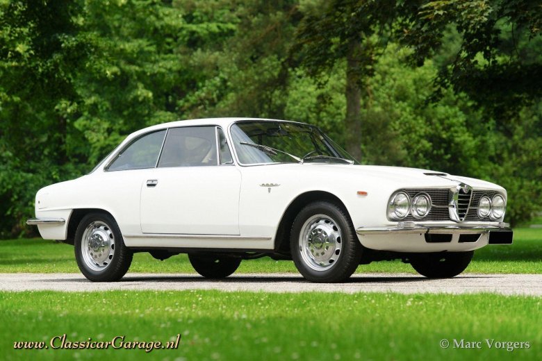 Alfa romeo 2600 sprint