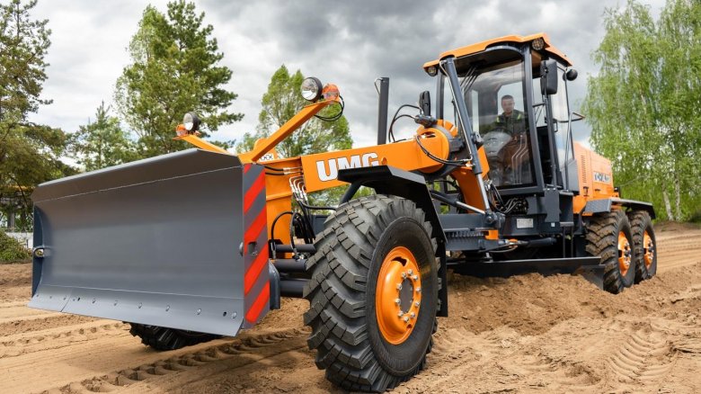 Автогрейдер umg - гс-14.02