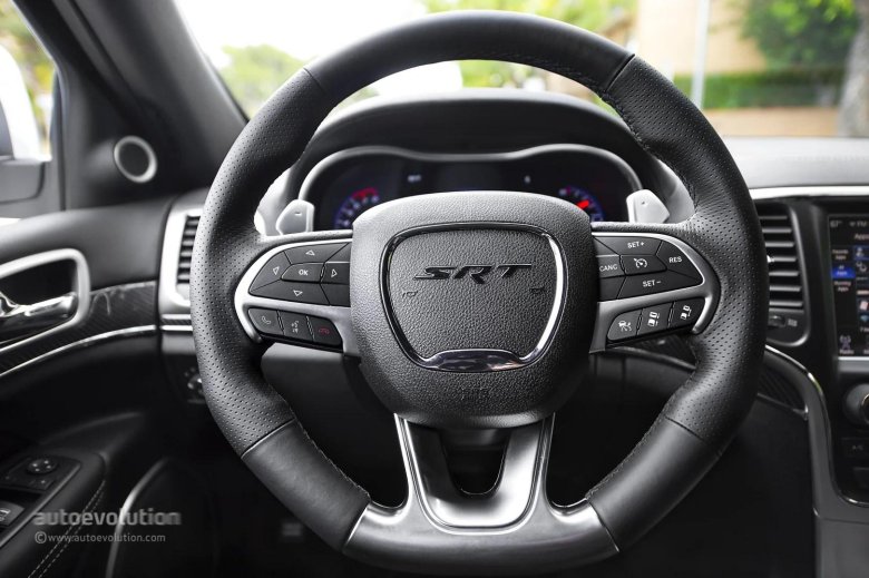 Jeep grand cherokee srt