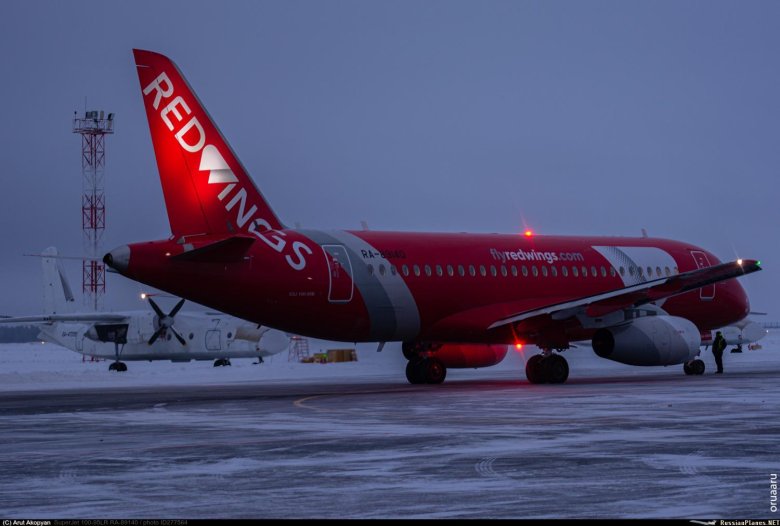 Суперджет 100 ред вингс