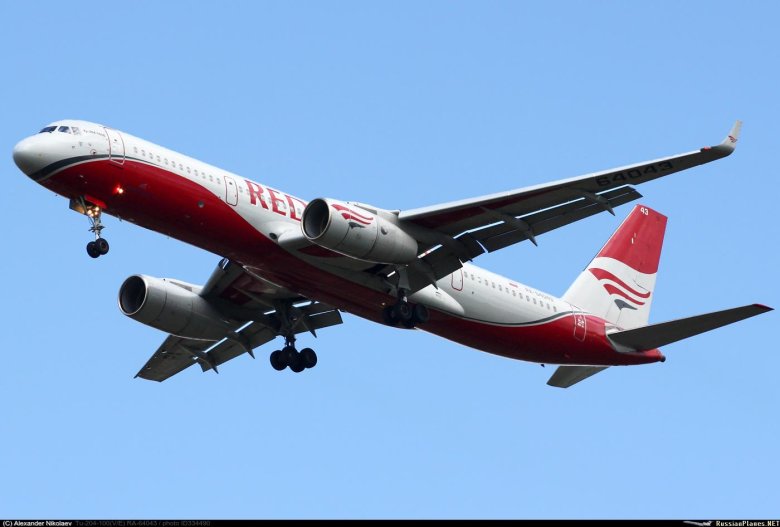 Ту 204 пассажирский самолёт