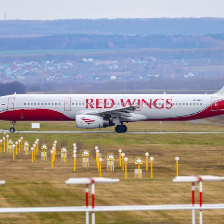 А321 ред вингс