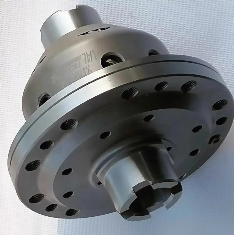 Винтовой самоблокирующийся дифференциал