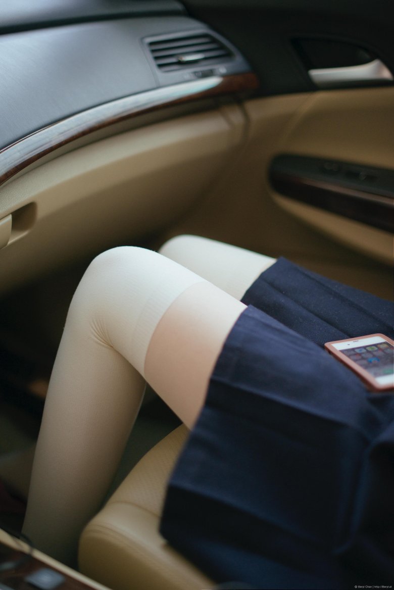 Ноги в авто