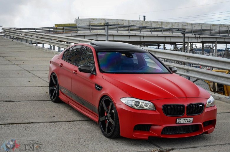 Bmw f10 красная