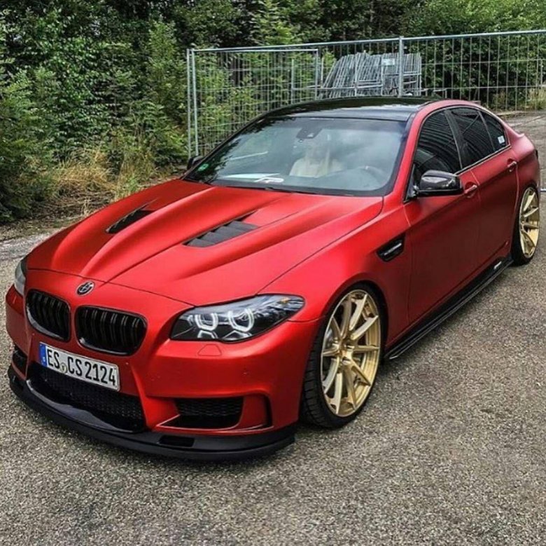 Bmw m5 f10 красная