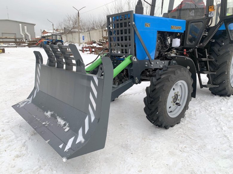 Отвал на мтз 82