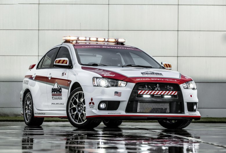 Mitsubishi lancer evolution rally
