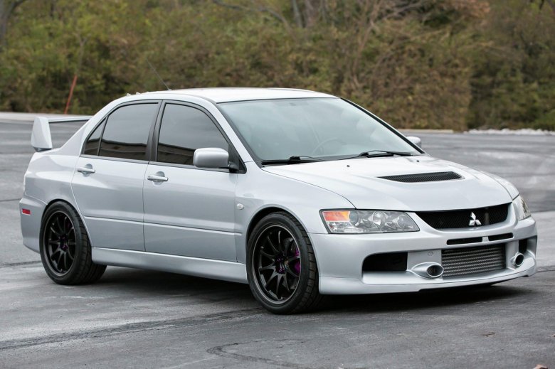 Mitsubishi lancer 9 evo