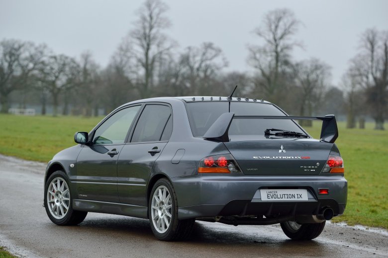 Mitsubishi lancer evolution ix mr