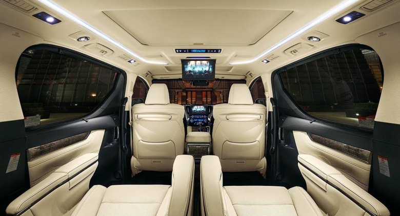 Toyota alphard 2022 interior
