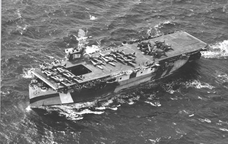 Эскортный авианосец боуг