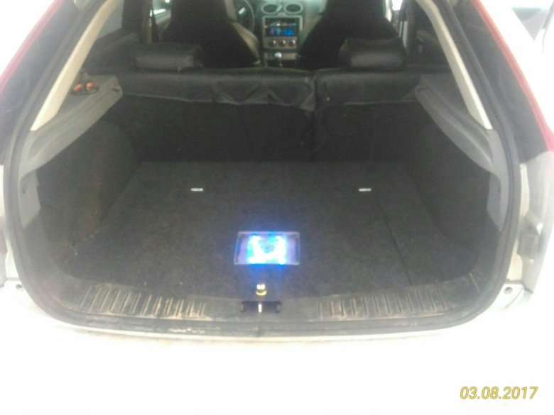 Ford focus 2 хэтчбек багажник