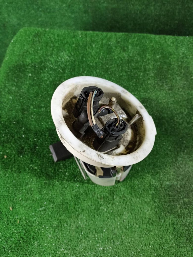 Насос топливный bmw 1