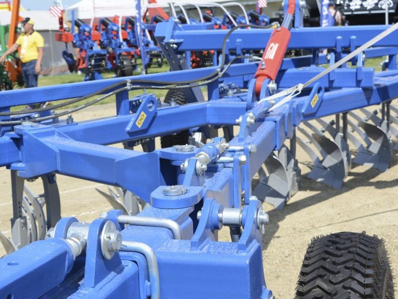 Плуг чизельный светлоградагромаш пчн-2.7