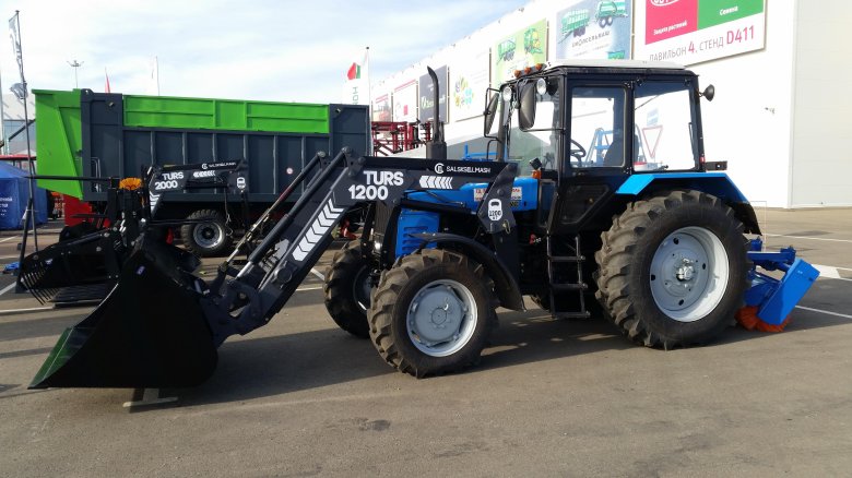 Фронтальный погрузчик turs-1500