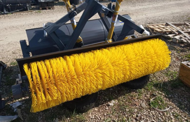 Щетка коммунальная