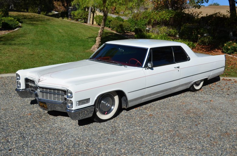 Cadillac deville (1965-1970) седан