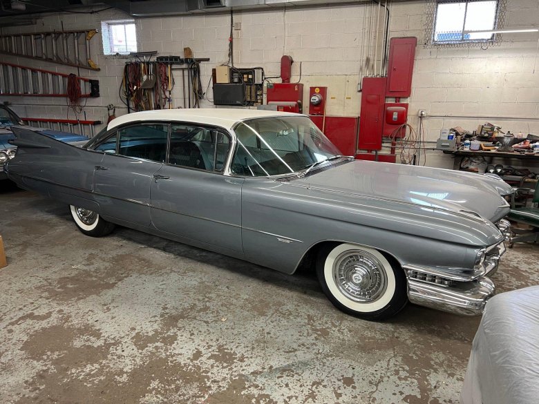 Cadillac coupe deville 1959