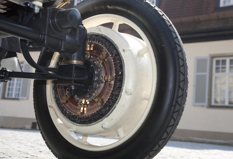 Lohner-porsche гибридный автомобиль