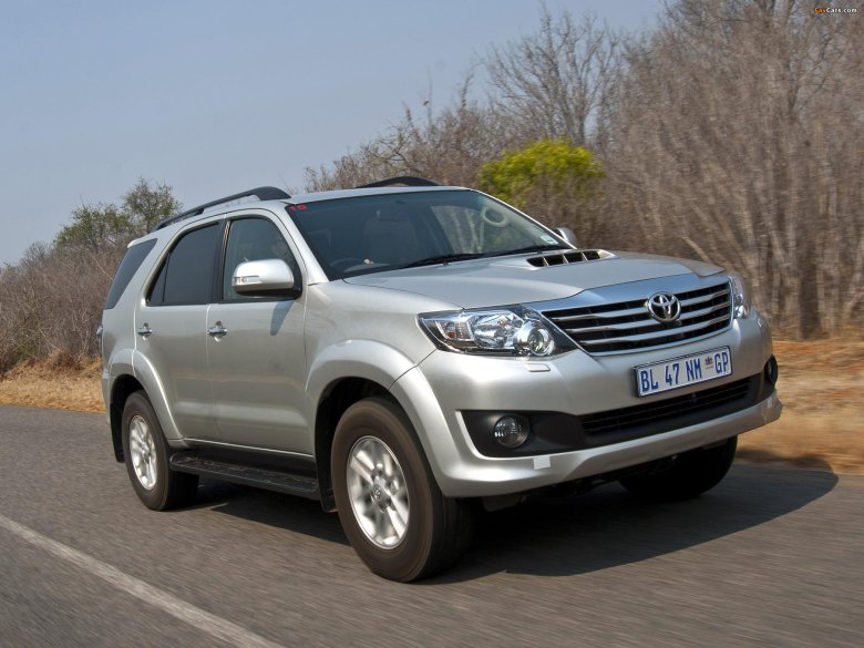 Toyota fortuner 2011