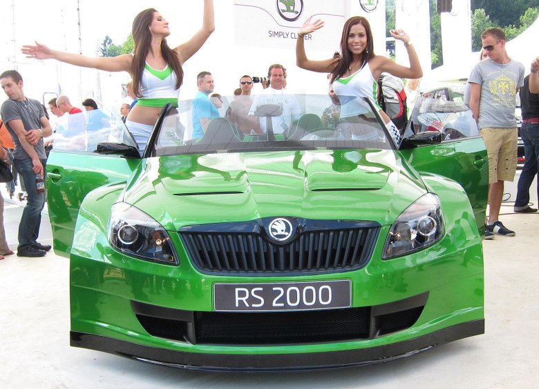 Машина skoda