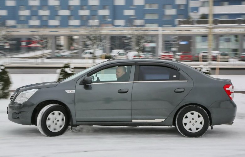 Chevrolet cobalt 2013