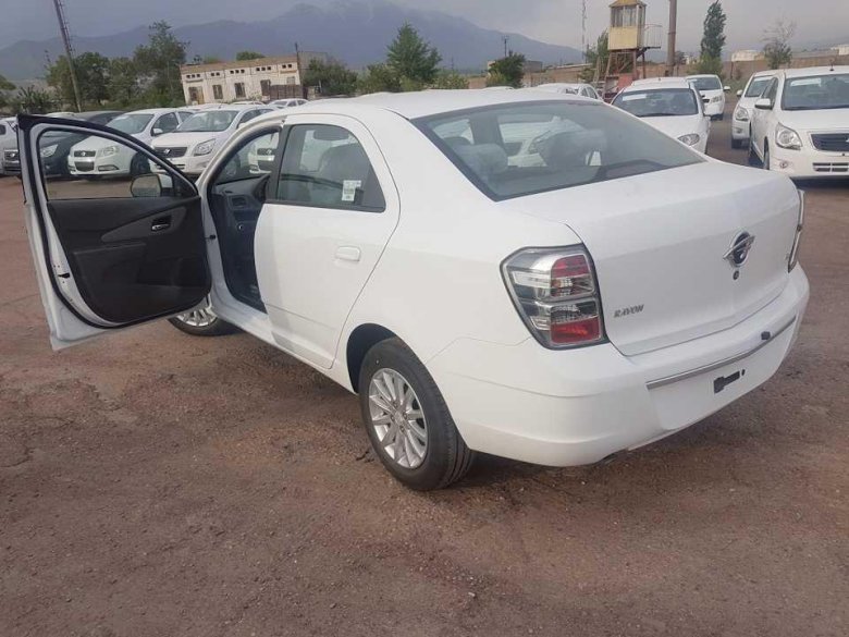 Chevrolet cobalt ravon r4