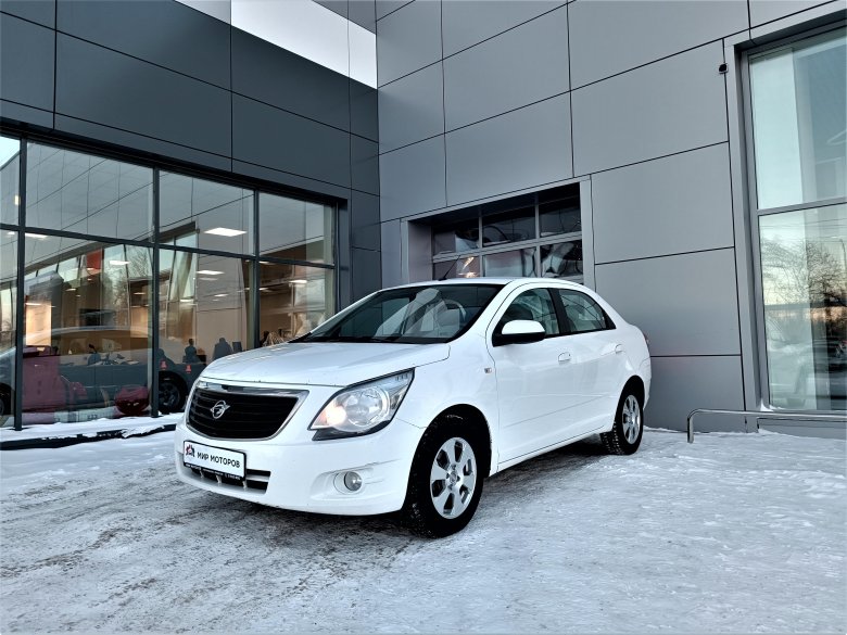 Chevrolet cobalt 2014 white
