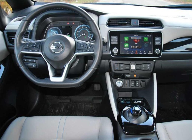 Nissan leaf 2017 салон