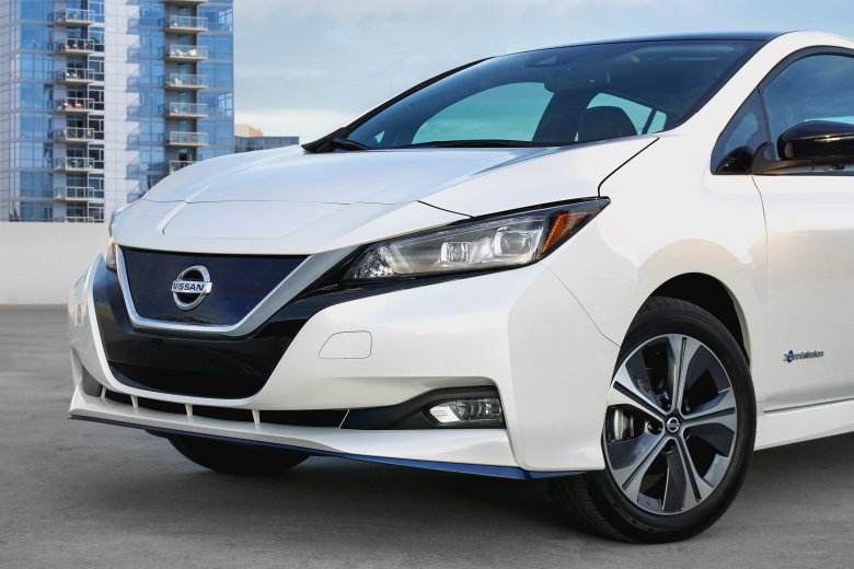 Nissan leaf 2021