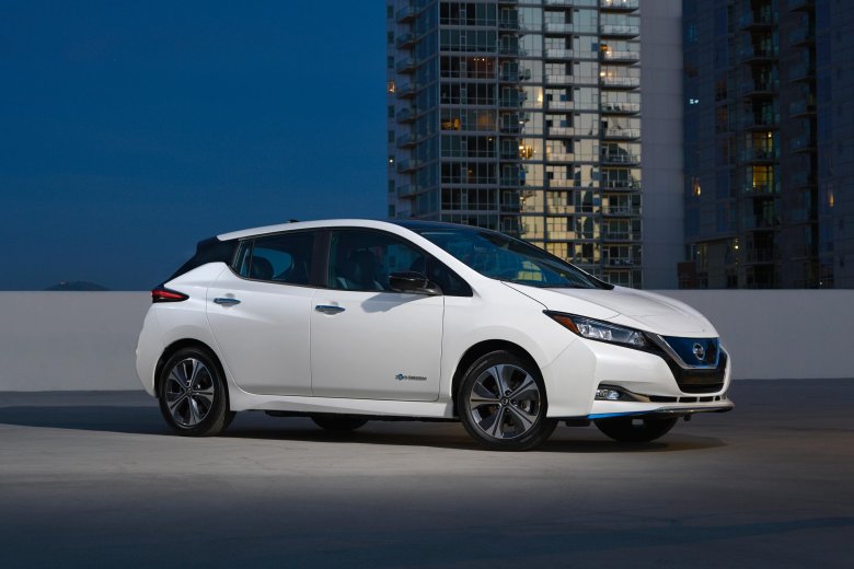 Nissan leaf 2021