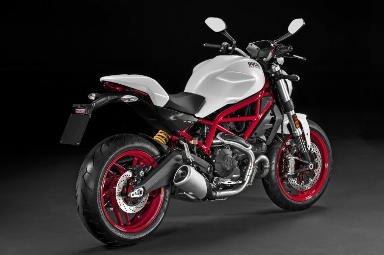 Мотоцикл дорожник дукати