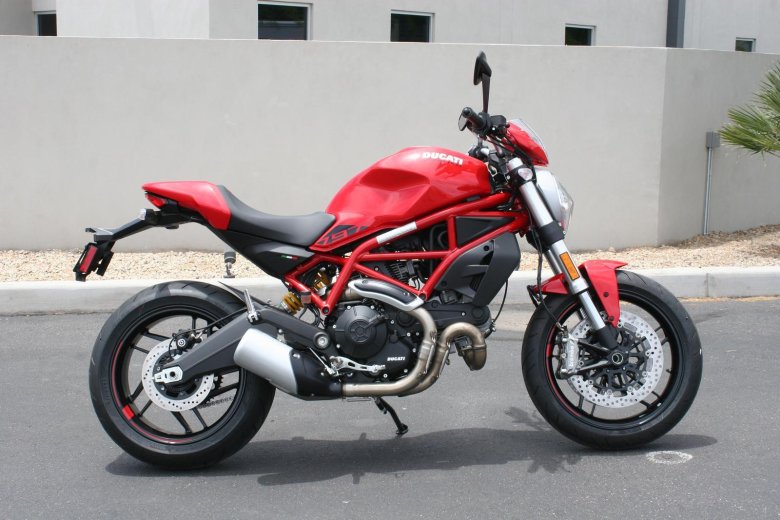 Ducati monster 797