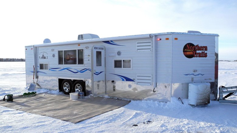 Домик для зимней рыбалки