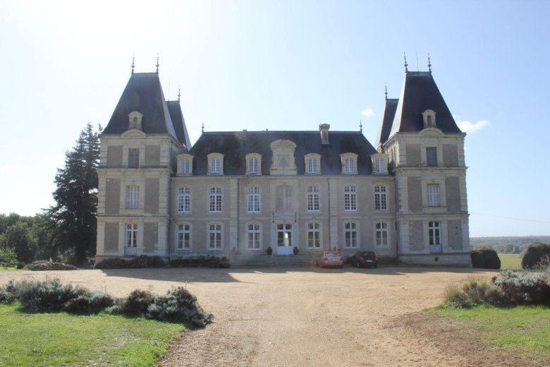 Франция замок монмор