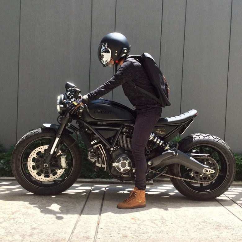 Ducati scrambler cafe racer