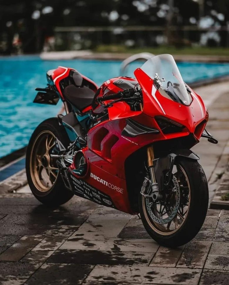 Мотоцикл ducati panigale