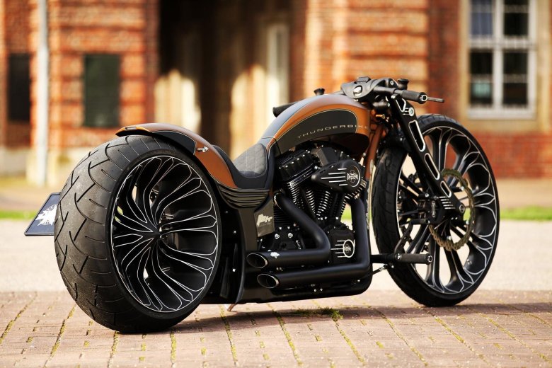 Мотоцикл harley davidson custom