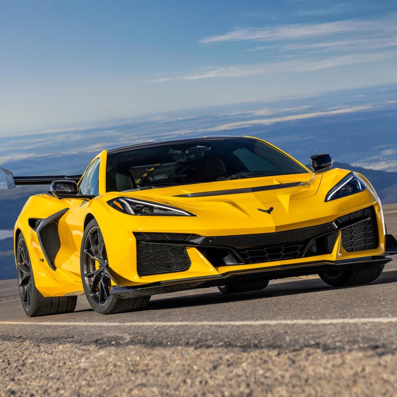 Шевроле корвет 2025