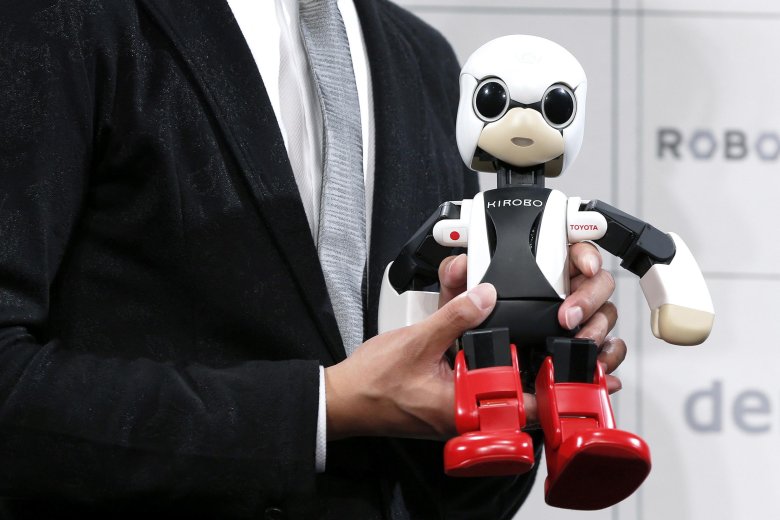 Робот компаньон