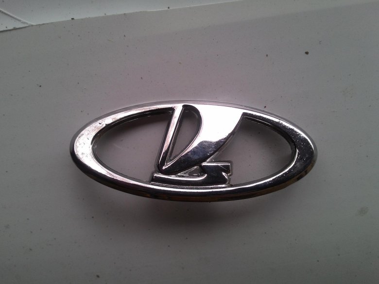 Значок на капот ваз 2114