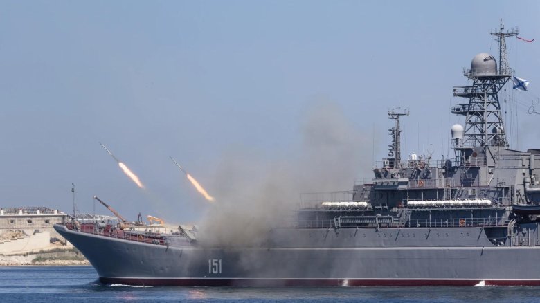 Большой десантный корабль азов черноморского флота